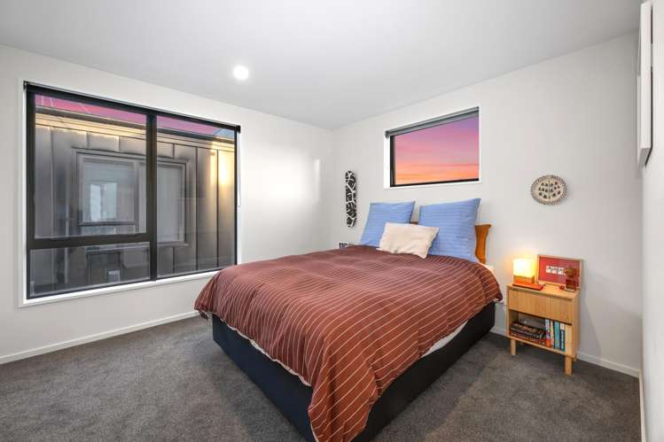 1/329 Lincoln Road Addington_6