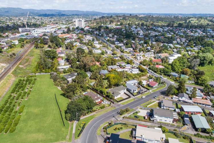 51 Clayburn Road Glen Eden_18