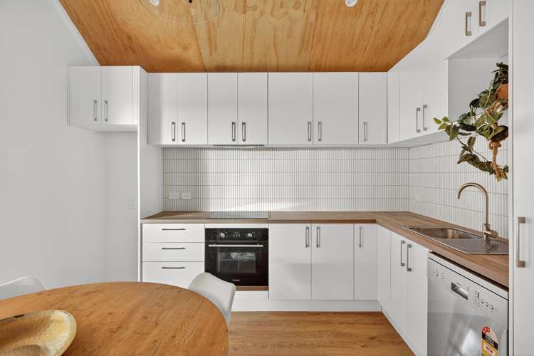 1/178 Gayhurst Road Dallington_5