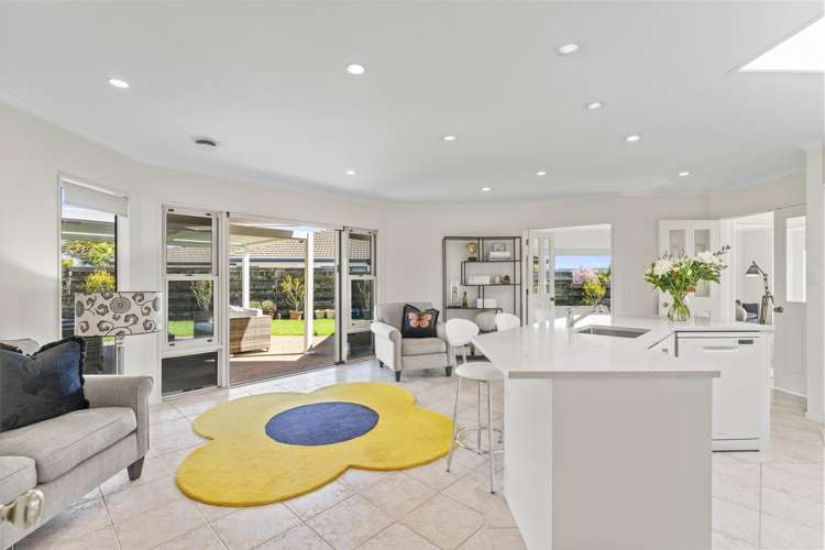 2 Fairview Terrace Waipahihi_10