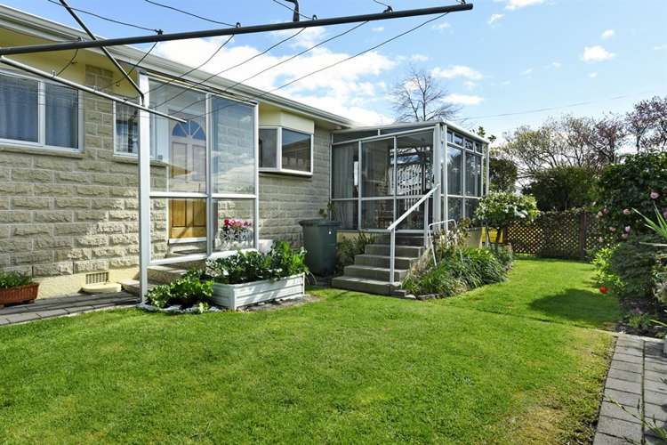 1 Mules Street Stoke_4