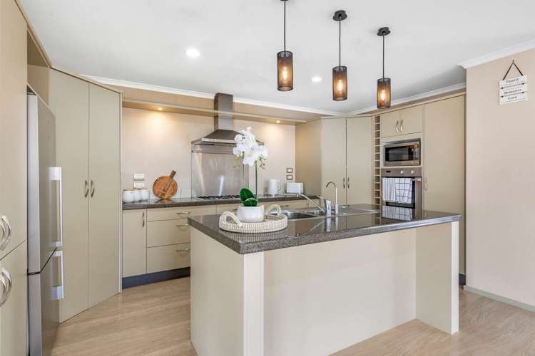 3 Devoy Drive Owhata_9