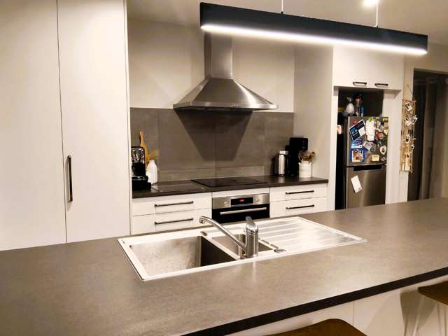 B/4 Lumsden Street 1072_2