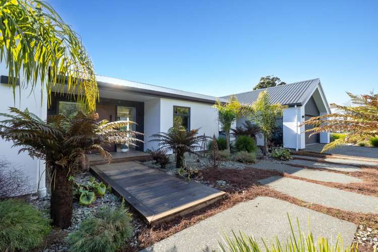 51 Pigeon Valley Road Wakefield_41