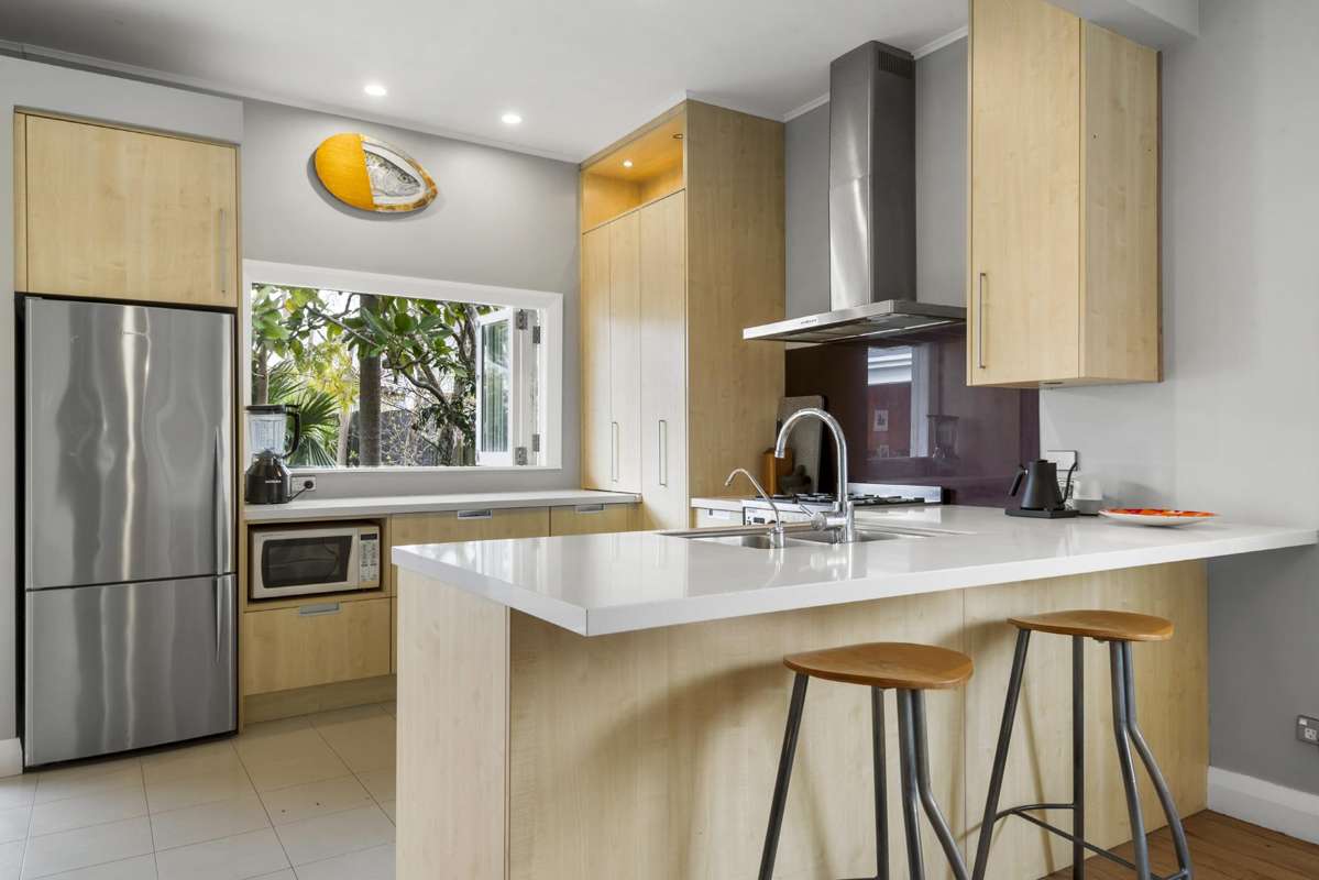 32 Huia Road_2