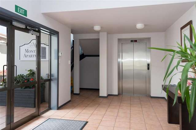 8/5 Cook Street Howick_1