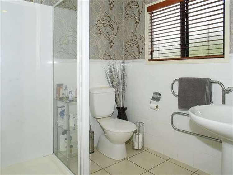 96 Navigation Drive Whitby_18