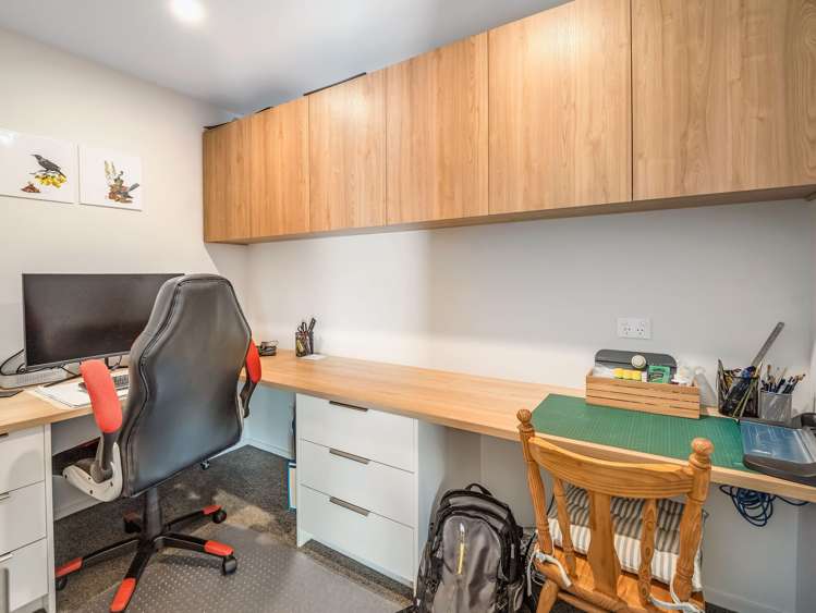 8 Whitehorn Drive Lincoln_24