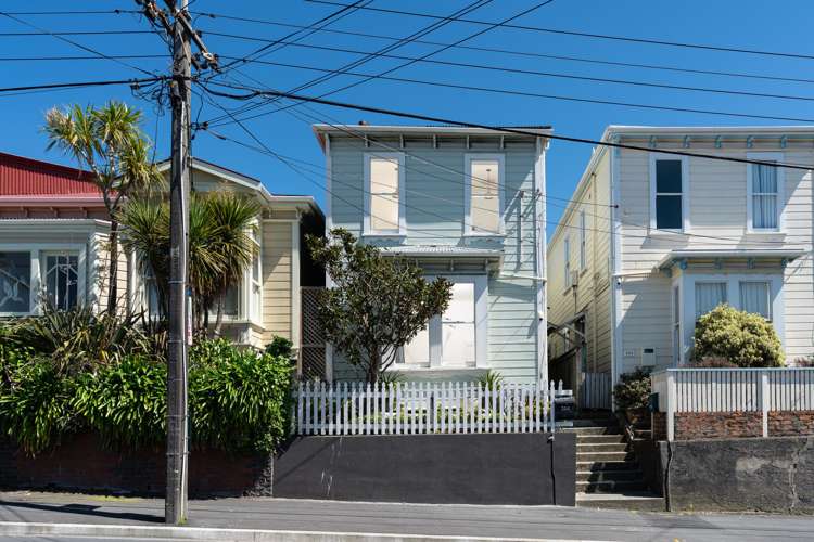 254 Adelaide Road_0