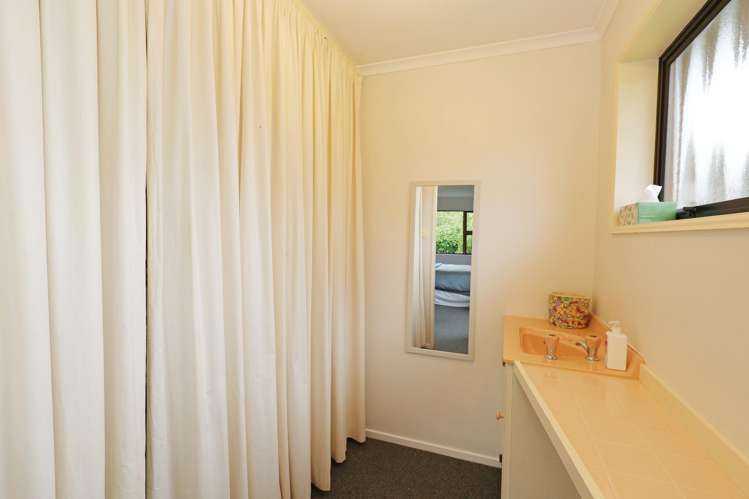 384 Flora Road East Makarewa_16