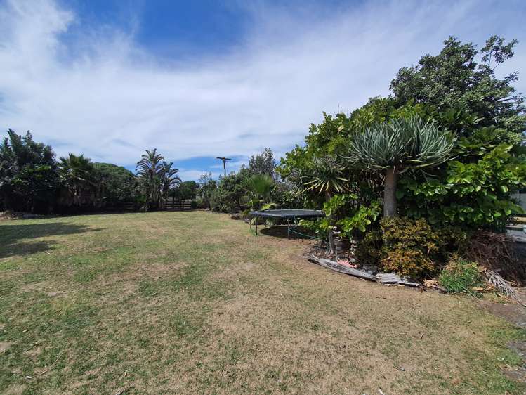 14 Mission Road Port Waikato_18