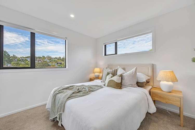 2/97 Atkinson Road Titirangi_10