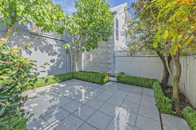 4/1010 Colombo Street Saint Albans_26