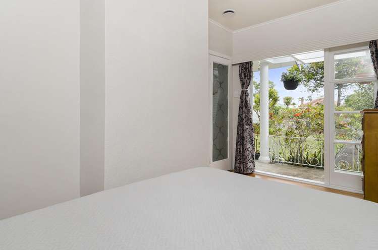 18 Yeovil Road Te Atatu Peninsula_12