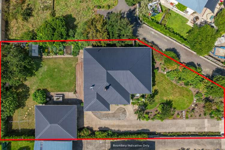 15 Houghton Crescent Redwoodtown_22