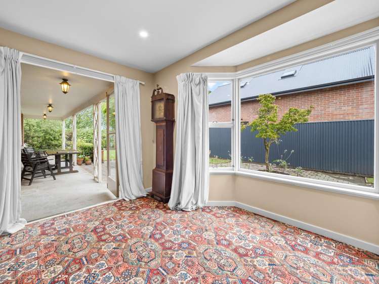 69 Racecourse Road Allenton_11