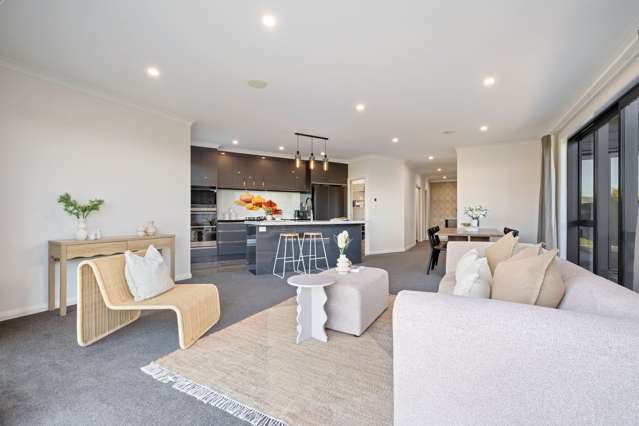 48 Sardinia Grove Fitzherbert_1