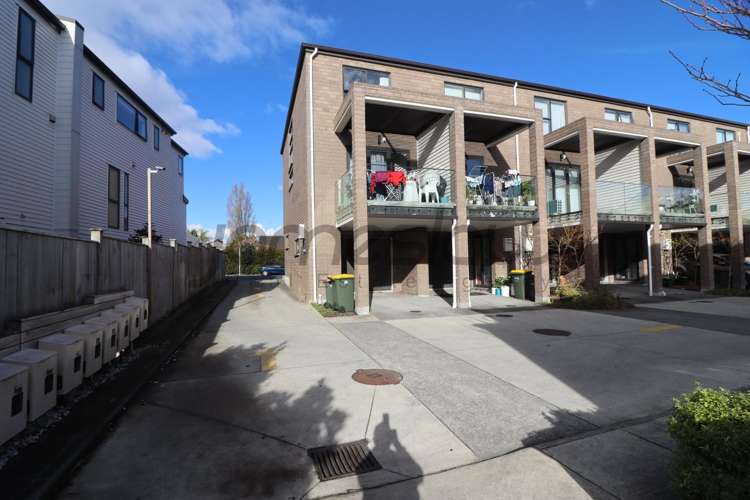 1131A New North Road Mount Albert_19