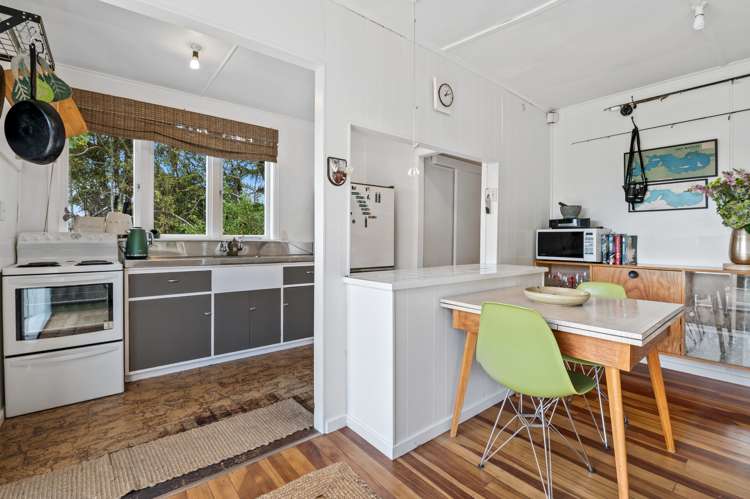 323 Whangamoa Drive Okere Falls_10