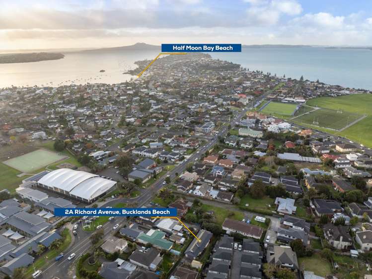 2a Richard Avenue Bucklands Beach_21