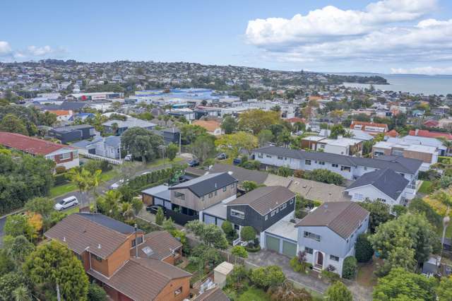 2/10 Pierce Road Milford_2