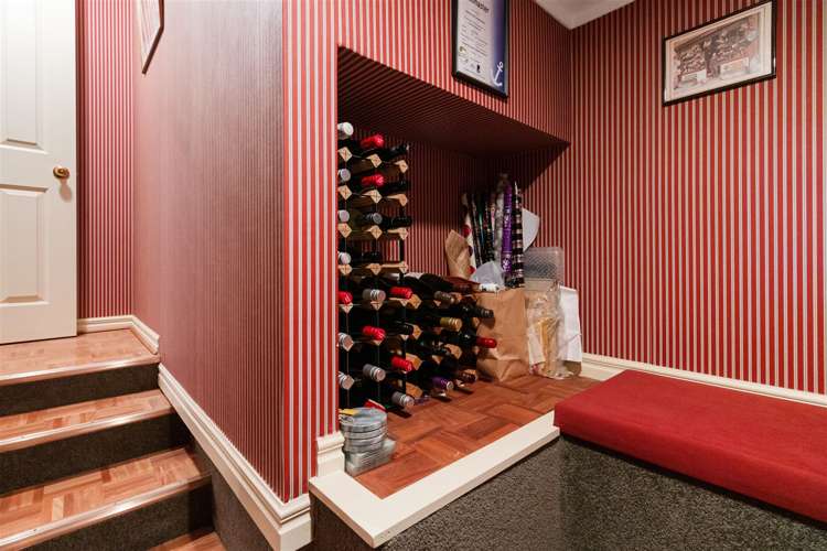 117 Charleston Avenue Whangamata_21