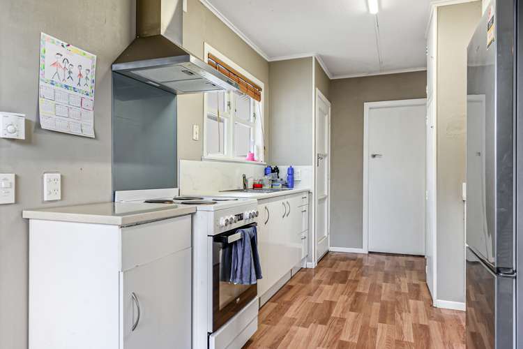 7 Thomson Avenue Dinsdale_10