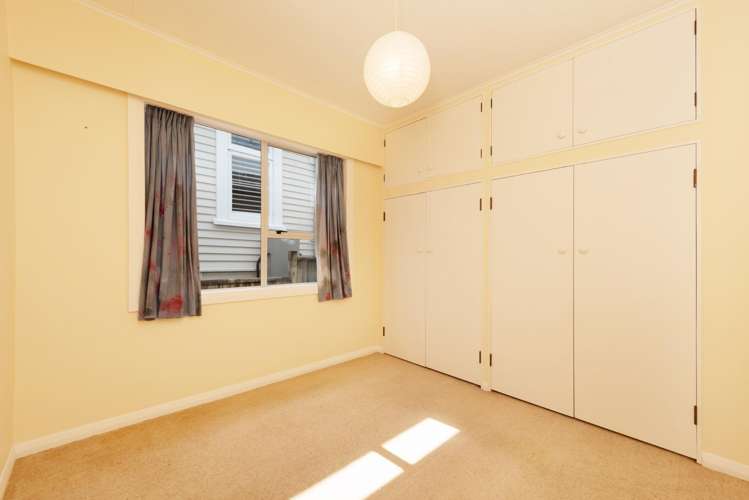 21 Firth Terrace Karori_14