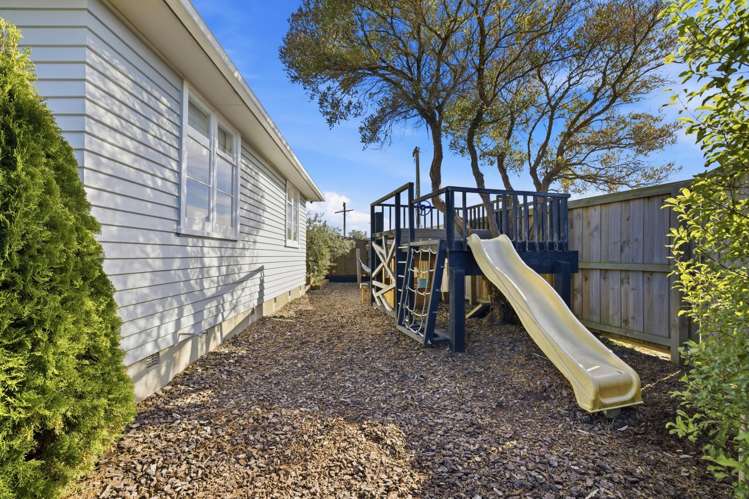 20 Robin Street Burwood_16