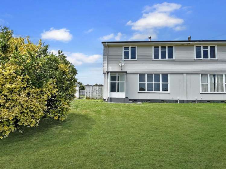 4 Devon Crescent 10985_0