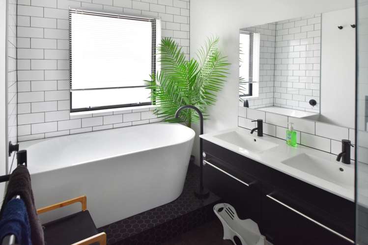 15 Lakeland Avenue Twizel_8