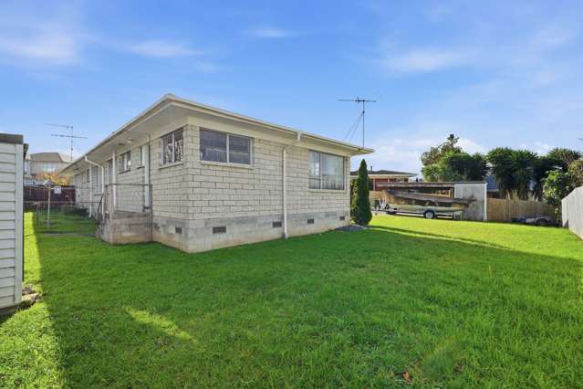 2/17 Hedge Row Sunnyhills_3