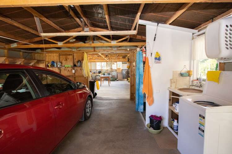 8 Seaview Avenue Te Puru_19