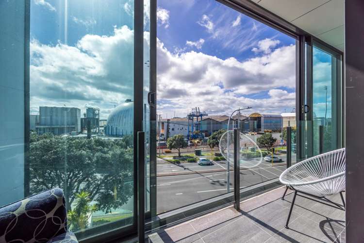 327/8 Dockside Lane Auckland Central_0