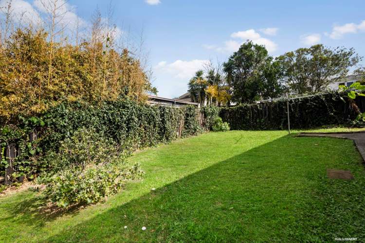 9A Evan Street Belmont_11