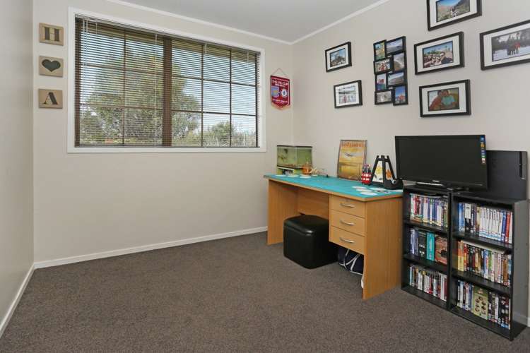 130 Hepburn Road Glendene_12