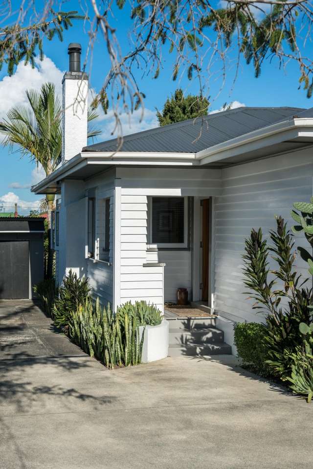 323 Western Hills Drive Avenues_2