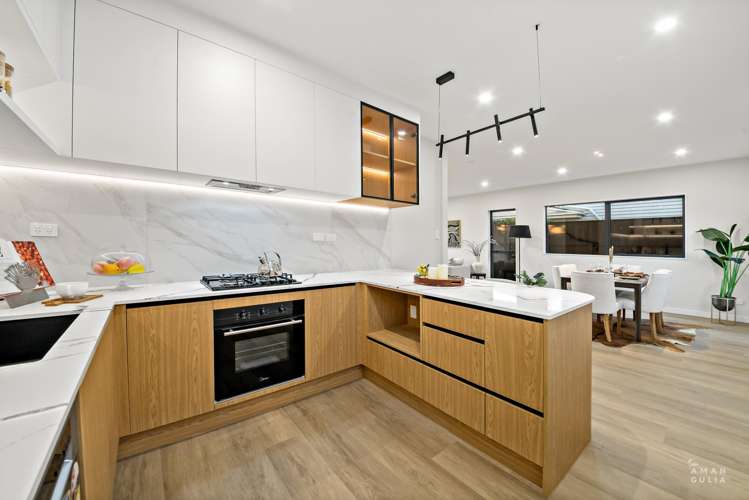 5/6 Clinton Avenue Te Atatu Peninsula_9