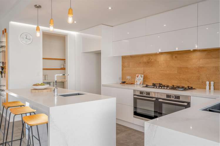 39 Waterstock Way Parklands_7