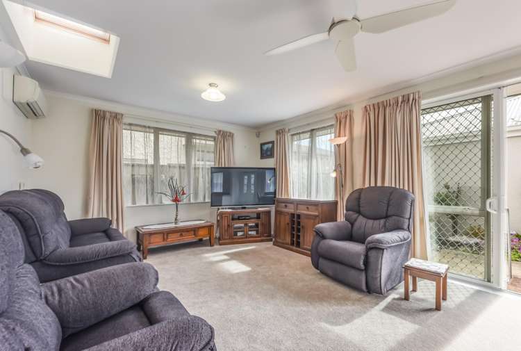 4 Ivy Crescent Richmond_4