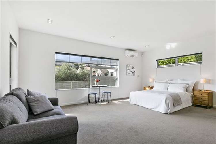 5 Edington Grove Churton Park_8