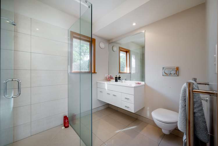 8 Rangitoto View Road Cockle Bay_19