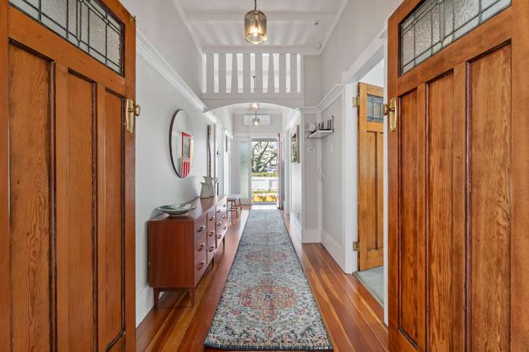 8 Epworth Avenue Royal Oak_11