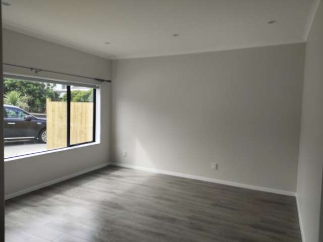 2 Han Court Glen Eden_3