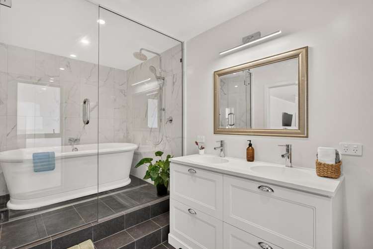 312 Lud Valley Road Hira_23