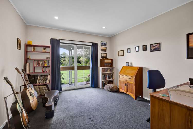 130 Cross Road Lepperton_6