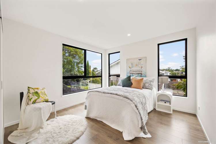 11 Rene Place Sunnyhills_4