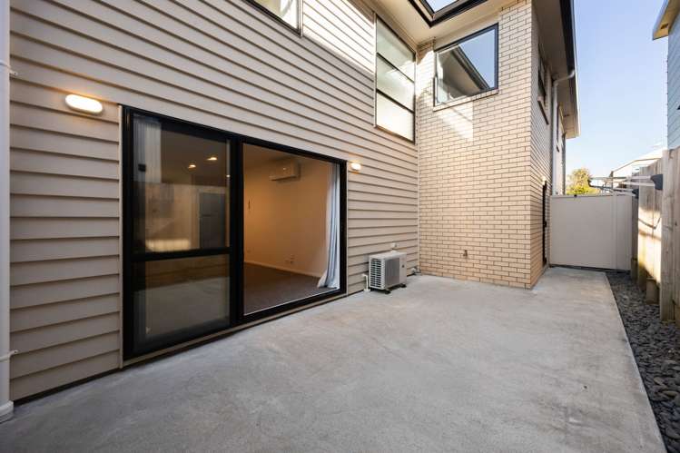 2/3 Manning Street Hamilton Central_13