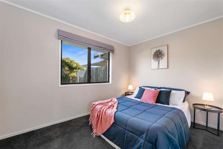 10 Chaucer Place Owhata_10