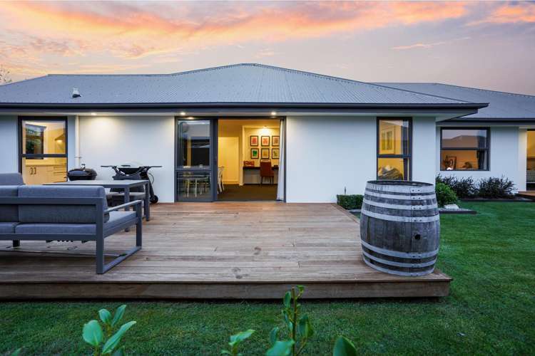 55 Sequoia Way_2